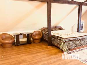 Дом 270м², 3-этажный, посуточно,