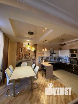 Таунхаус 300м², 3-этажный, на длительный срок,