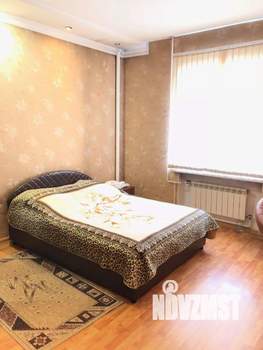 Дом 270м², 3-этажный, посуточно,