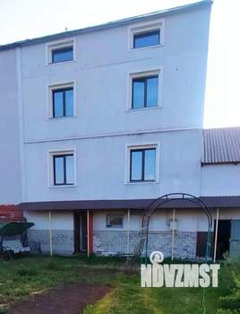 Таунхаус 237м², 4-этажный, участок 7 сот.