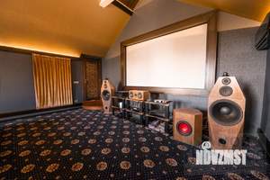 Коттедж 500м², 3-этажный, участок 16 сот.