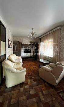 Дом 196м², 3-этажный, участок 13 сот.