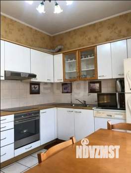 Дом 205м², 2-этажный, участок 1225 сот.