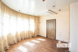 Дом 337м², 2-этажный, участок 15 сот.