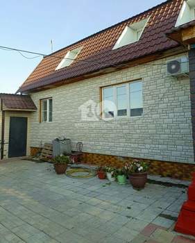 Дом 130м², 2-этажный, участок 10 сот.