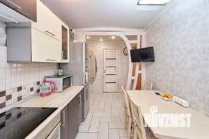 Дом 96м², 2-этажный, участок 6 сот.