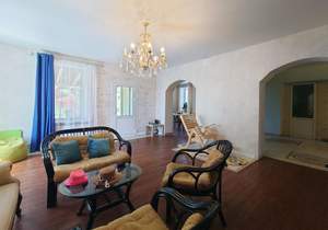 Дом 451м², 3-этажный, участок 15 сот.