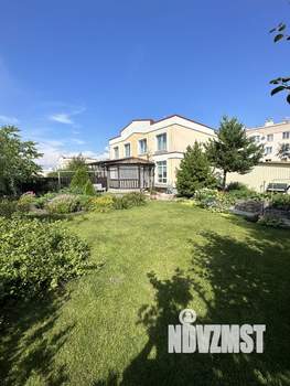 Таунхаус 139м², 3-этажный, участок 6 сот.