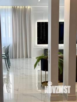 Коттедж 241м², 3-этажный, участок 10 сот.