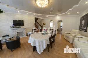 Дом 159м², 3-этажный, участок 4 сот.