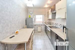 Дом 96м², 2-этажный, участок 6 сот.