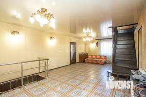 Дом 337м², 2-этажный, участок 15 сот.