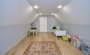 Дом 307м², 3-этажный, участок 10 сот.