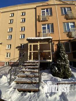 Таунхаус 300м&sup2;, 3-этажный, на длительный срок, 