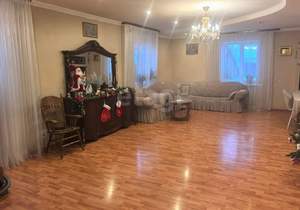 Дом 212м&sup2;, 2-этажный, участок 4 сот.  