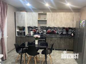 Дом 169м&sup2;, 2-этажный, участок 7 сот.  