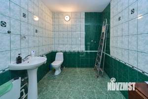 Дом 194м², 2-этажный, участок 15 сот.  