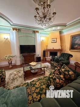 Коттедж 383м&sup2;, 3-этажный, участок 25 сот.  