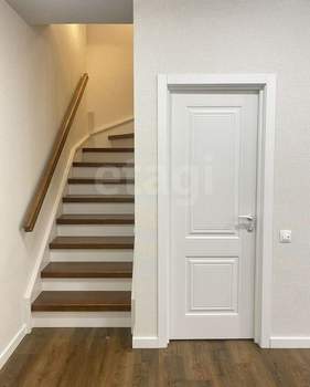 Дом 82м&sup2;, 2-этажный, участок 1 сот.  