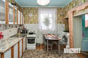 Дом 63м&sup2;, 1-этажный, участок 7 сот.  