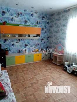 Дом 275м², 3-этажный, участок 16 сот.  