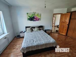 Коттедж 211м², 3-этажный, участок 7 сот.  