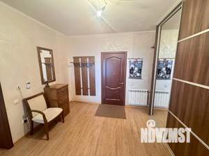 Дом 310м², 3-этажный, участок 10 сот.  