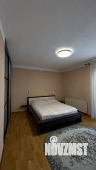 Дом 218м&sup2;, 3-этажный, участок 10 сот.  