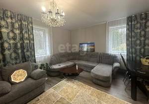 Дом 298м&sup2;, 2-этажный, участок 10 сот.  