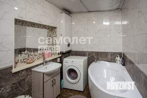 Дом 200м², 2-этажный, участок 6 сот.  