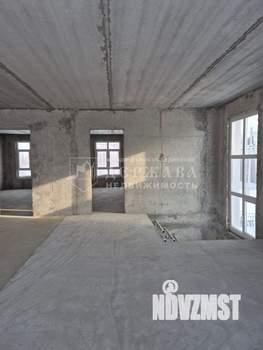 Коттедж 220м², 2-этажный, участок 6 сот.  