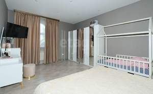 Дом 600м², 3-этажный, участок 8 сот.  