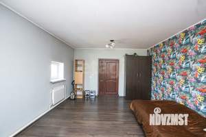 Дом 195м², 3-этажный, участок 10 сот.  