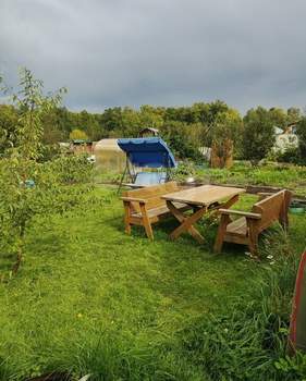 Дом 20м&sup2;, 2-этажный, участок 6 сот.  