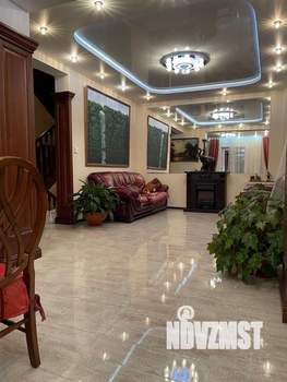 Коттедж 338м&sup2;, 3-этажный, участок 15 сот.  