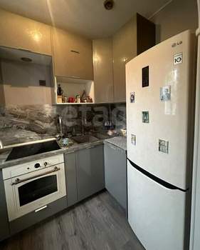 Дом 298м&sup2;, 2-этажный, участок 10 сот.  