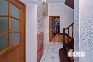 Дом 194м², 2-этажный, участок 15 сот.  