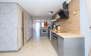 Дом 145м&sup2;, 3-этажный, участок 5 сот.  