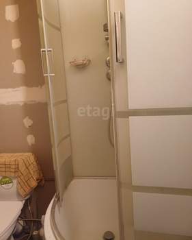 Дом 63м&sup2;, 2-этажный, участок 10 сот.  