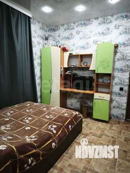 Дом 275м&sup2;, 3-этажный, участок 14 сот.  