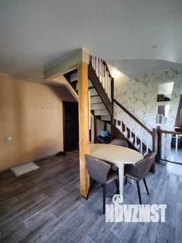 Коттедж 130м², 2-этажный, участок 7 сот.  