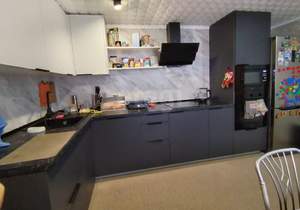 Дом 94м², 2-этажный, участок 10 сот.  