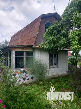 Дом 40м², 2-этажный, участок 6 сот.  