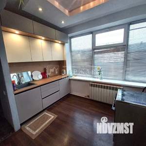 Дом 174м&sup2;, 2-этажный, участок 6 сот.  