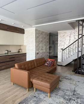 Дом 226м&sup2;, 2-этажный, участок 2 сот.  