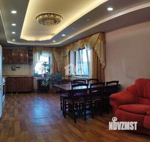 Дом 266м&sup2;, 2-этажный, участок 25 сот.  