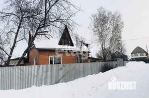 Дом 61м², 2-этажный, участок 10 сот.  
