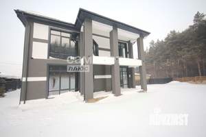 Коттедж 280м², 3-этажный, участок 7 сот.  