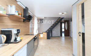 Дом 145м&sup2;, 3-этажный, участок 5 сот.  