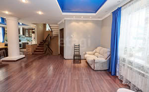 Дом 342м&sup2;, 3-этажный, участок 10 сот.  